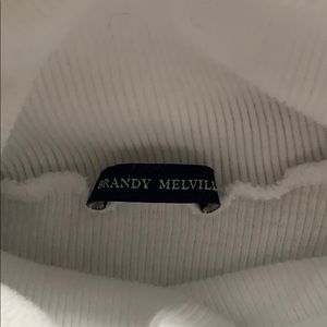 Brandy Melville Angela top